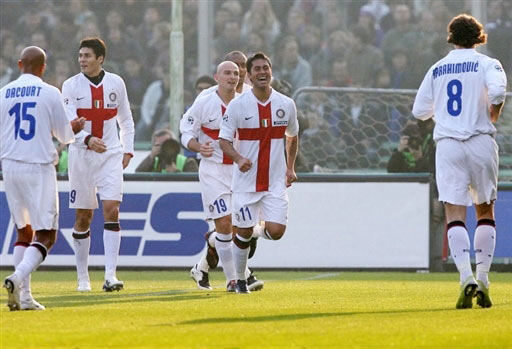 官方：沃尔夫斯堡与队长阿诺德续约至2028年（沃尔夫斯堡官宣队长阿诺德续约，合同至2028年）