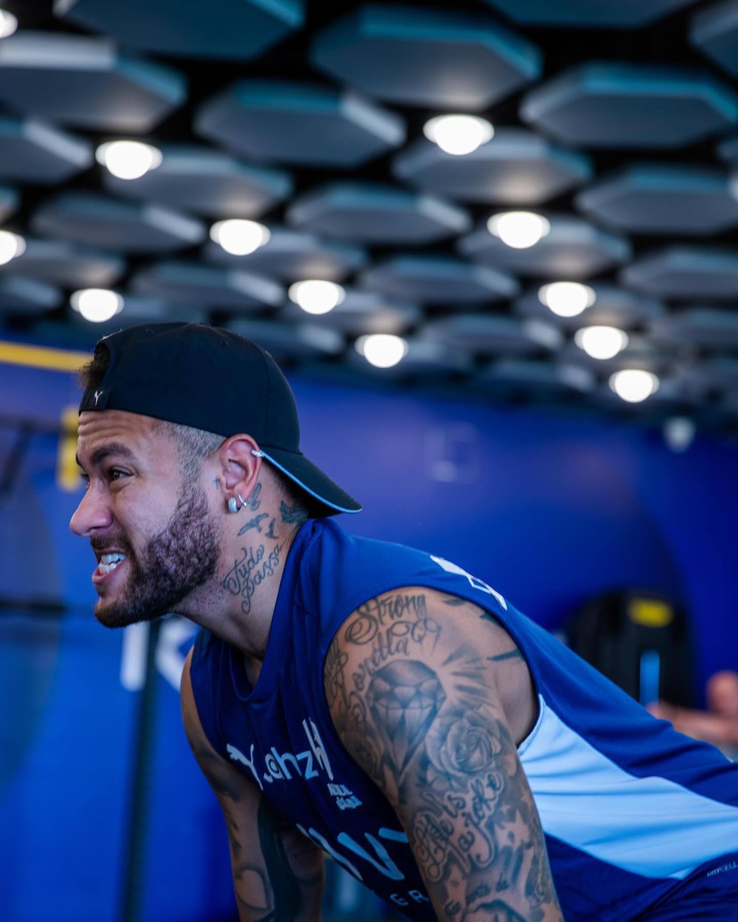 能否做到？拜仁有望追平自己保持的德甲开局最长连胜纪录（拜仁冲击自保持的德甲开局最长连胜纪录）