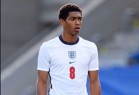 拉比奥特惊天远射助AC米兰让二追三（拉比奥特世界波助AC米兰两球落后连扳三球逆转）