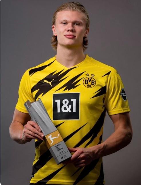 墨媒：拉莫斯将自由身离开蒙特雷，共代表球队出场34次进8球（墨媒称拉莫斯将以自由身离开蒙特雷 为队出场34场攻入8球）