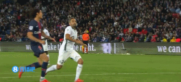 杜篮特篮下强打稳定胜局