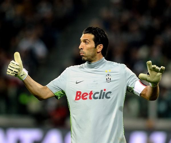 米体：迪巴拉和贝利已从伤病中恢复，预计可出战那不勒斯（米兰体育报：迪巴拉与贝利伤愈复出，有望对阵那不勒斯）