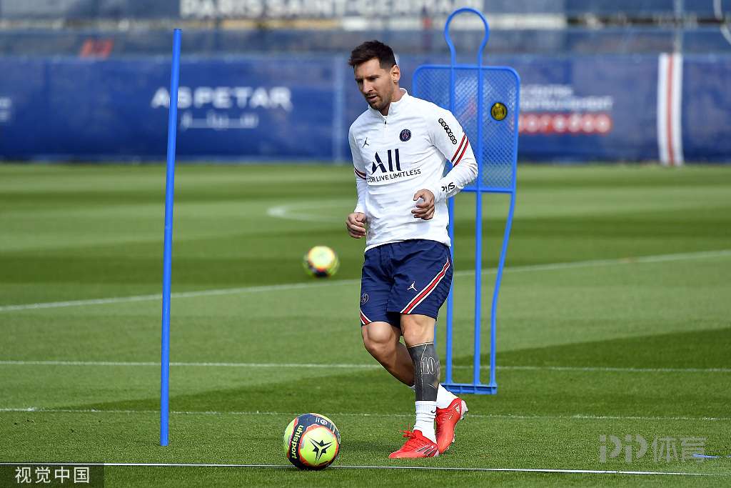 温格：除英超球队之外，拜仁和巴黎是最有希望赢得欧冠的球队（温格：除英超外，欧冠冠军最大热门是拜仁和巴黎）